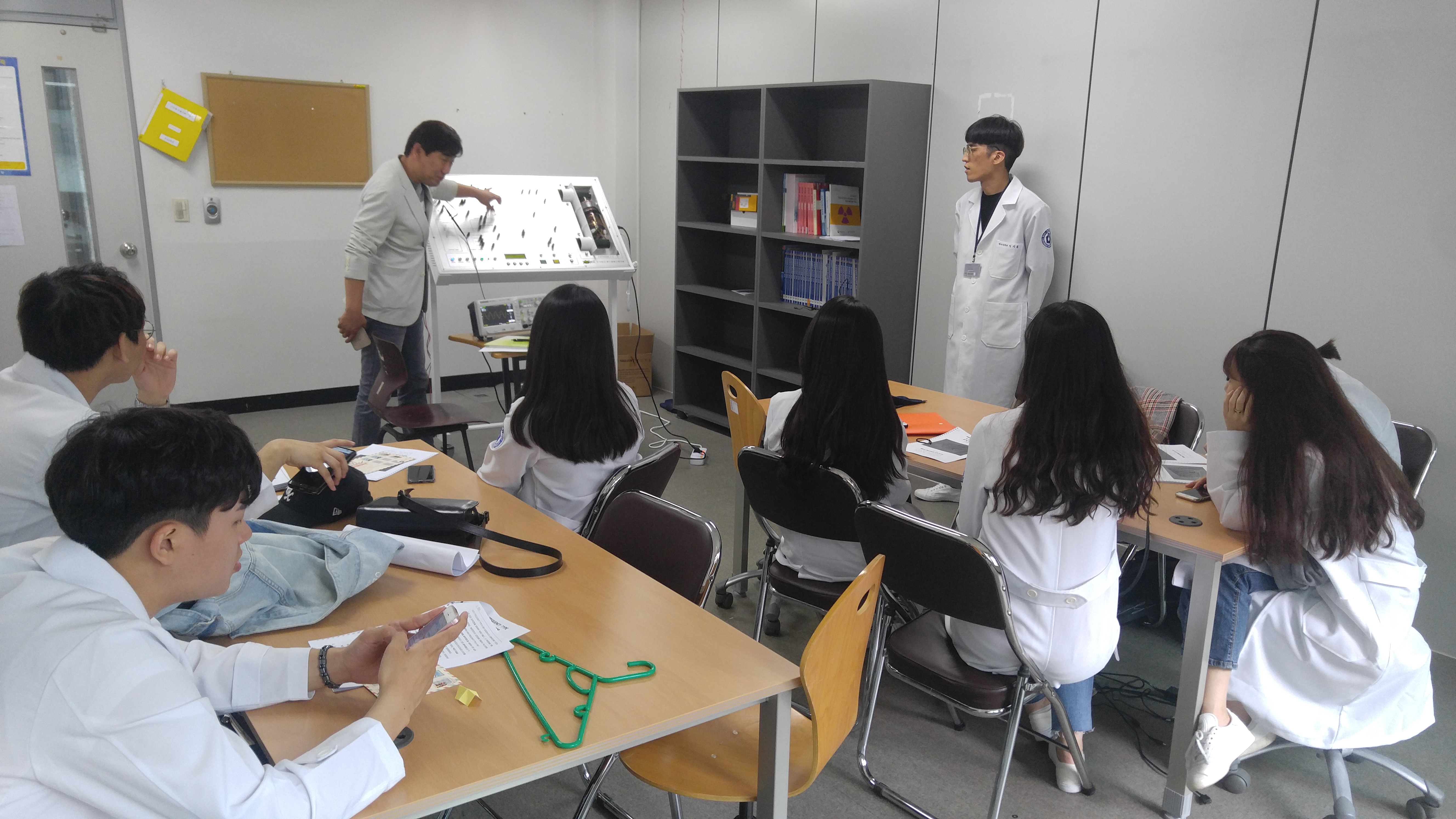 2018.04.30 X선 발생장치 모형장비 시범교육 이미지