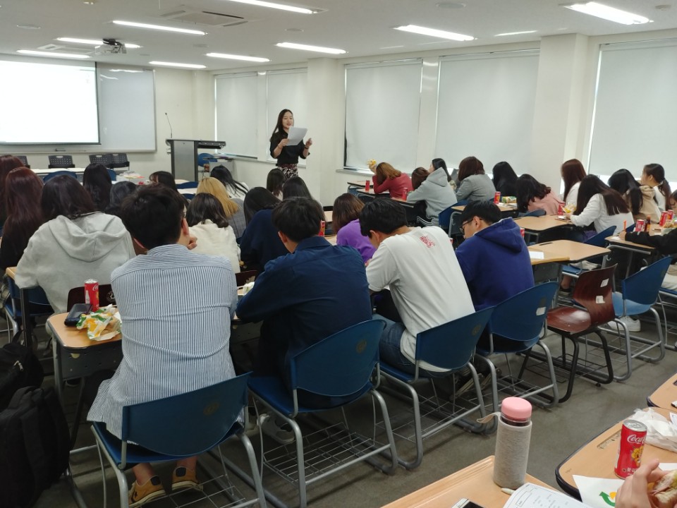 런치타임상담 프로그램 이미지