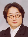 예술대학장 어일선 사진