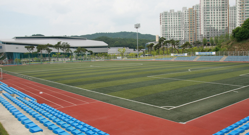 인조축구경기장 사진1